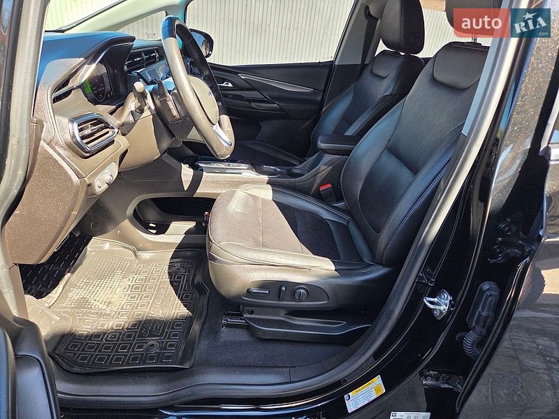 Хэтчбек Chevrolet Bolt EV 2023 в Змиеве