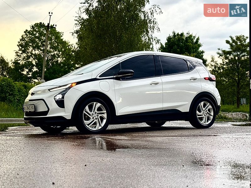 Хэтчбек Chevrolet Bolt EV 2022 в Житомире