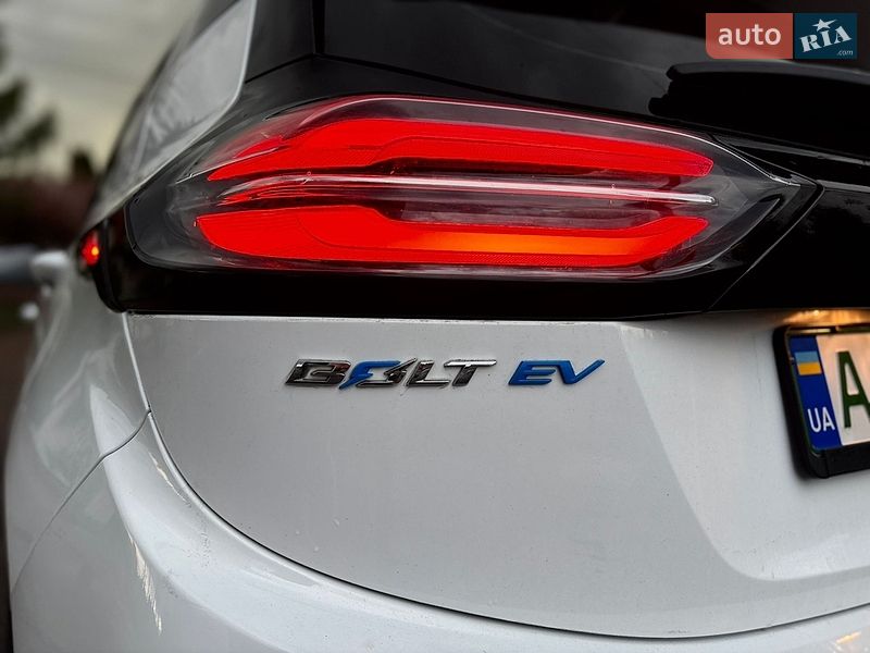 Хэтчбек Chevrolet Bolt EV 2022 в Житомире