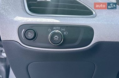 Хэтчбек Chevrolet Bolt EV 2020 в Киеве