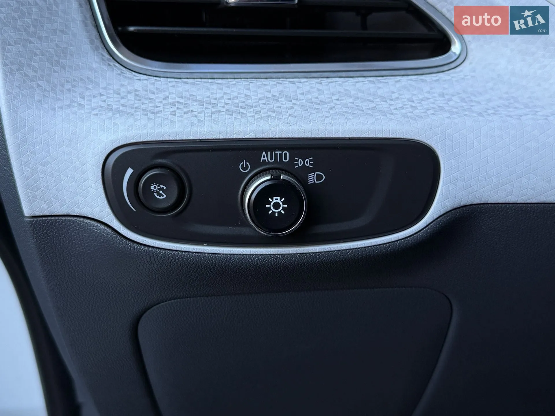 2017 Chevrolet Bolt EUV - мініатюра 11