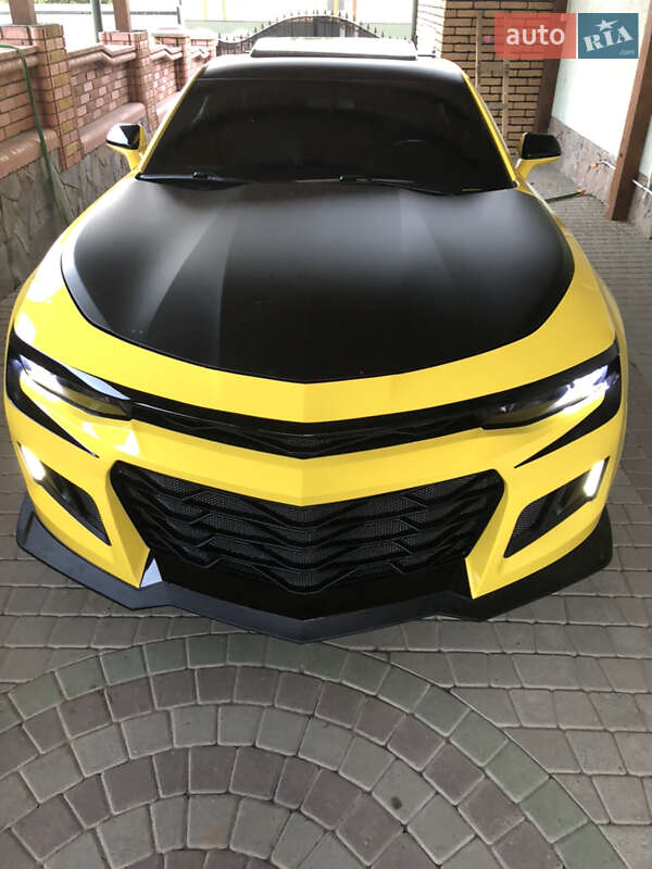 Купе Chevrolet Camaro 2017 в Заставній