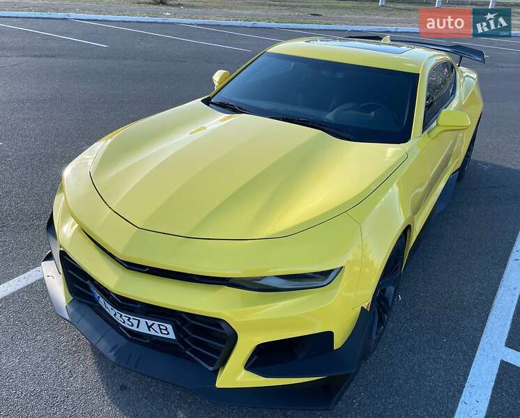 Купе Chevrolet Camaro 2017 в Киеве фото 10 Купе Chevrolet Camaro 2017 в Киеве