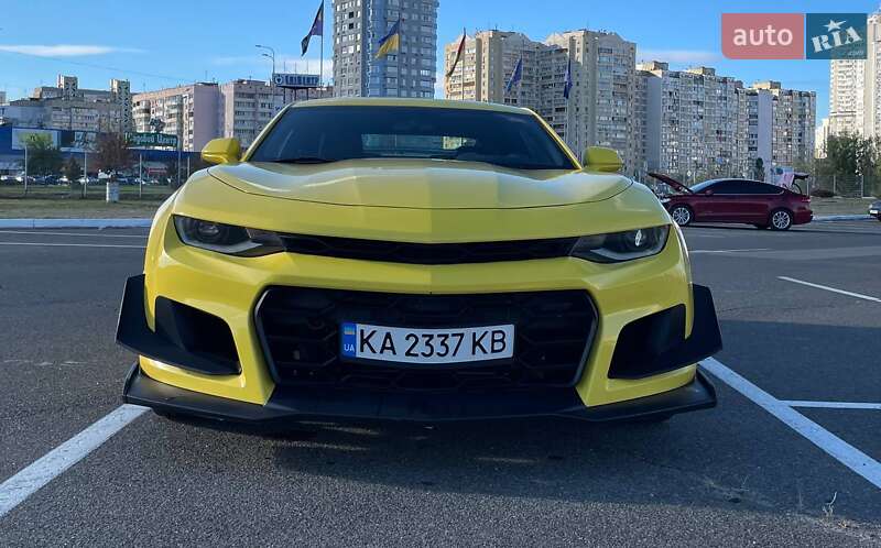 Купе Chevrolet Camaro 2017 в Киеве фото 12 Купе Chevrolet Camaro 2017 в Киеве