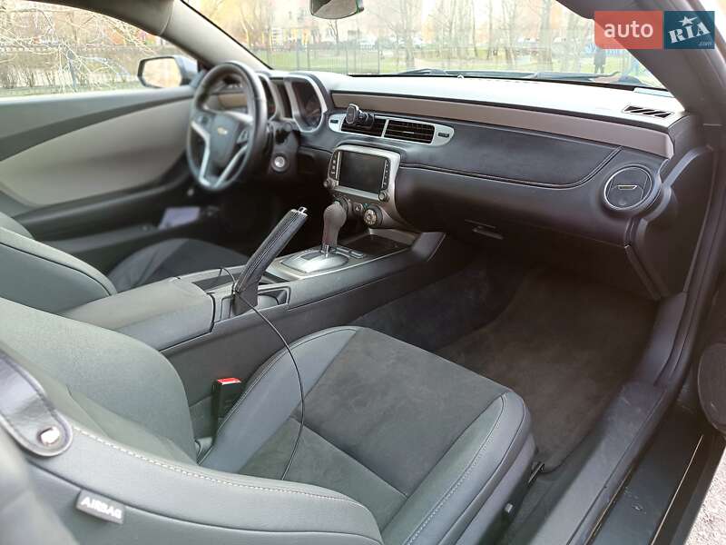 Купе Chevrolet Camaro 2015 в Киеве фото 5 Купе Chevrolet Camaro 2015 в Киеве