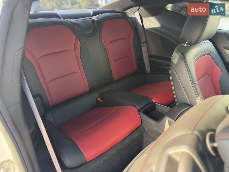 Купе Chevrolet Camaro 2016 в Хмельницком