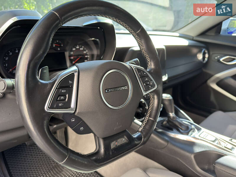 Купе Chevrolet Camaro 2017 в Львове