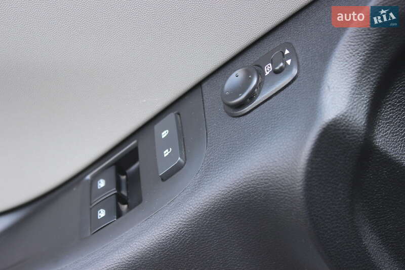 Купе Chevrolet Camaro 2014 в Дніпрі