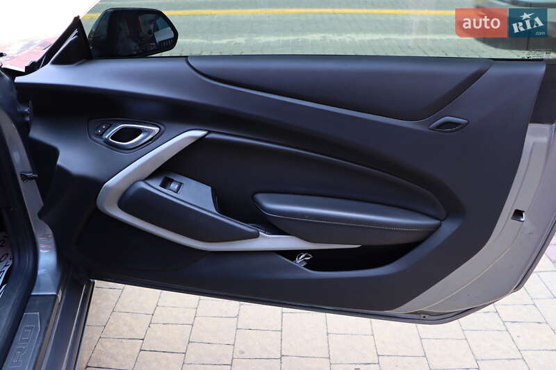 Купе Chevrolet Camaro 2019 в Львове