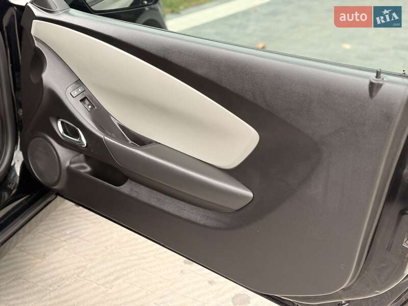Купе Chevrolet Camaro 2015 в Сарнах