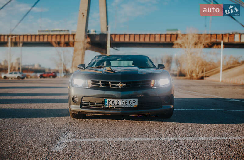 Купе Chevrolet Camaro 2015 в Киеве