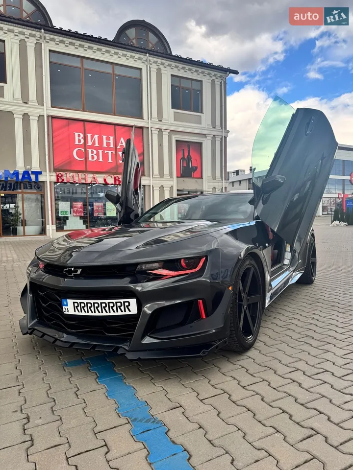 2017 Chevrolet Camaro - мініатюра 11
