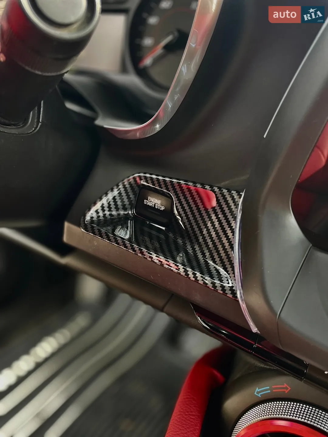 2018 Chevrolet Camaro - мініатюра 36