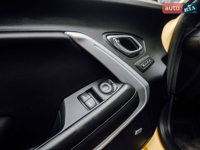 Купе Chevrolet Camaro 2016 в Києві