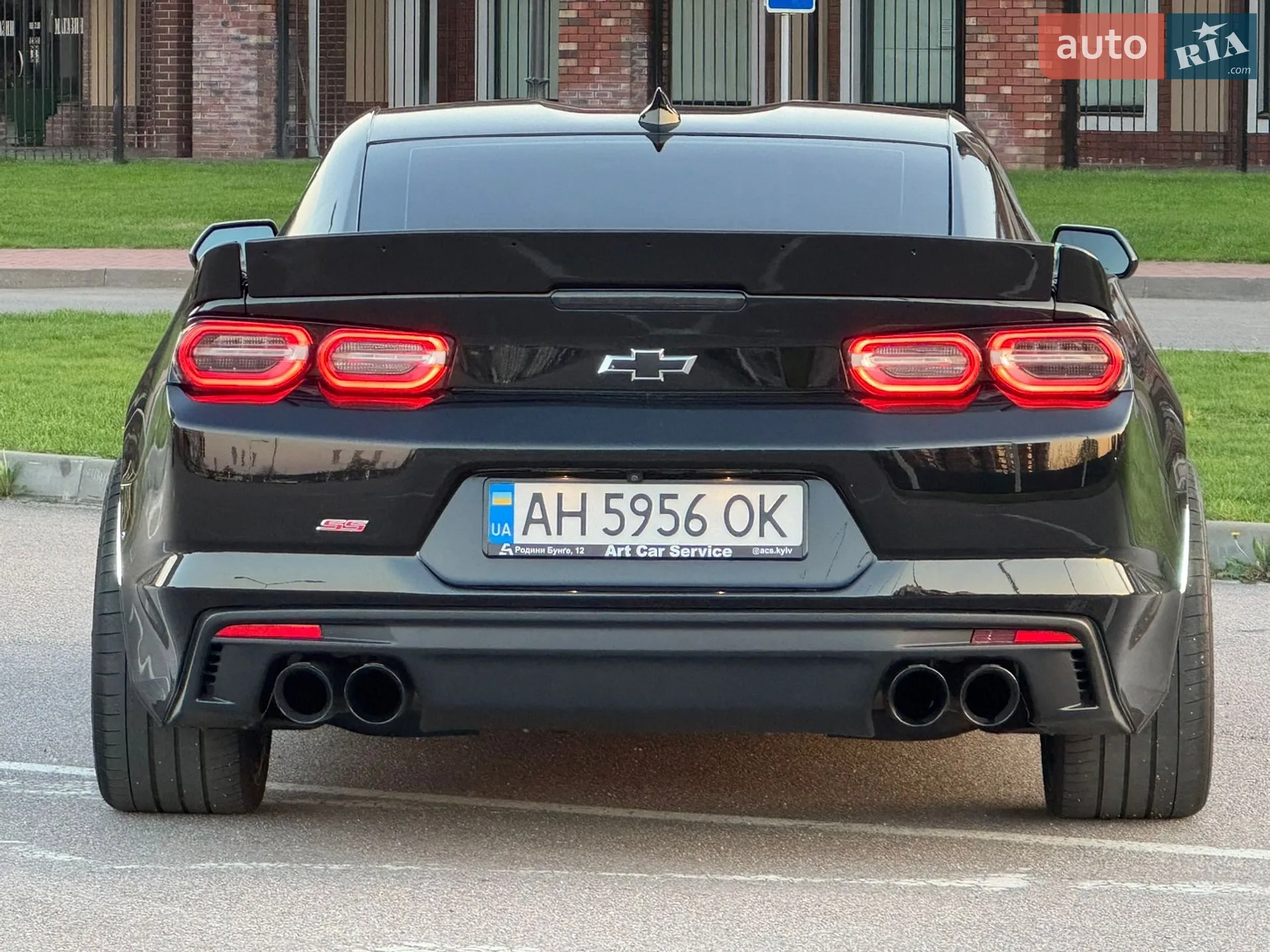 2018 Chevrolet Camaro - мініатюра 11