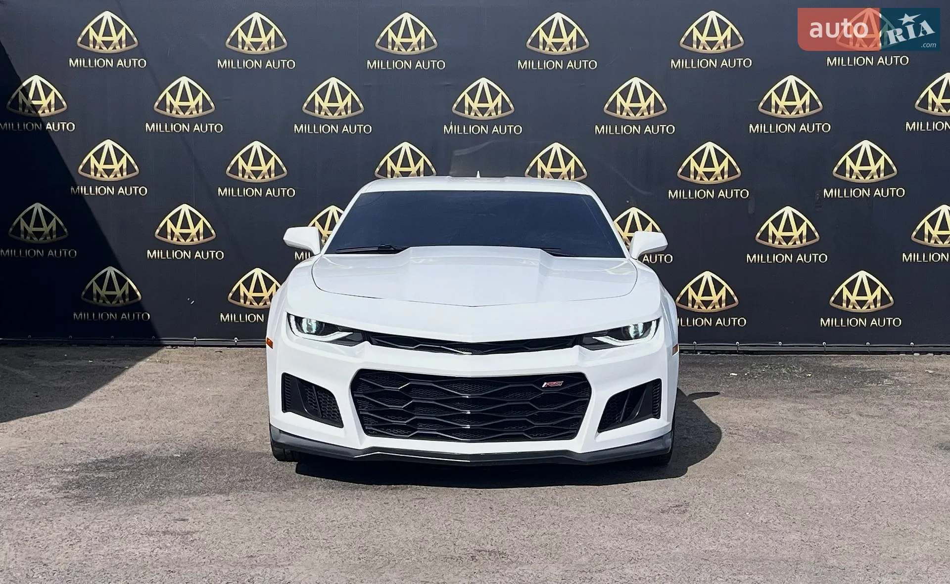 2015 Chevrolet Camaro - мініатюра 2
