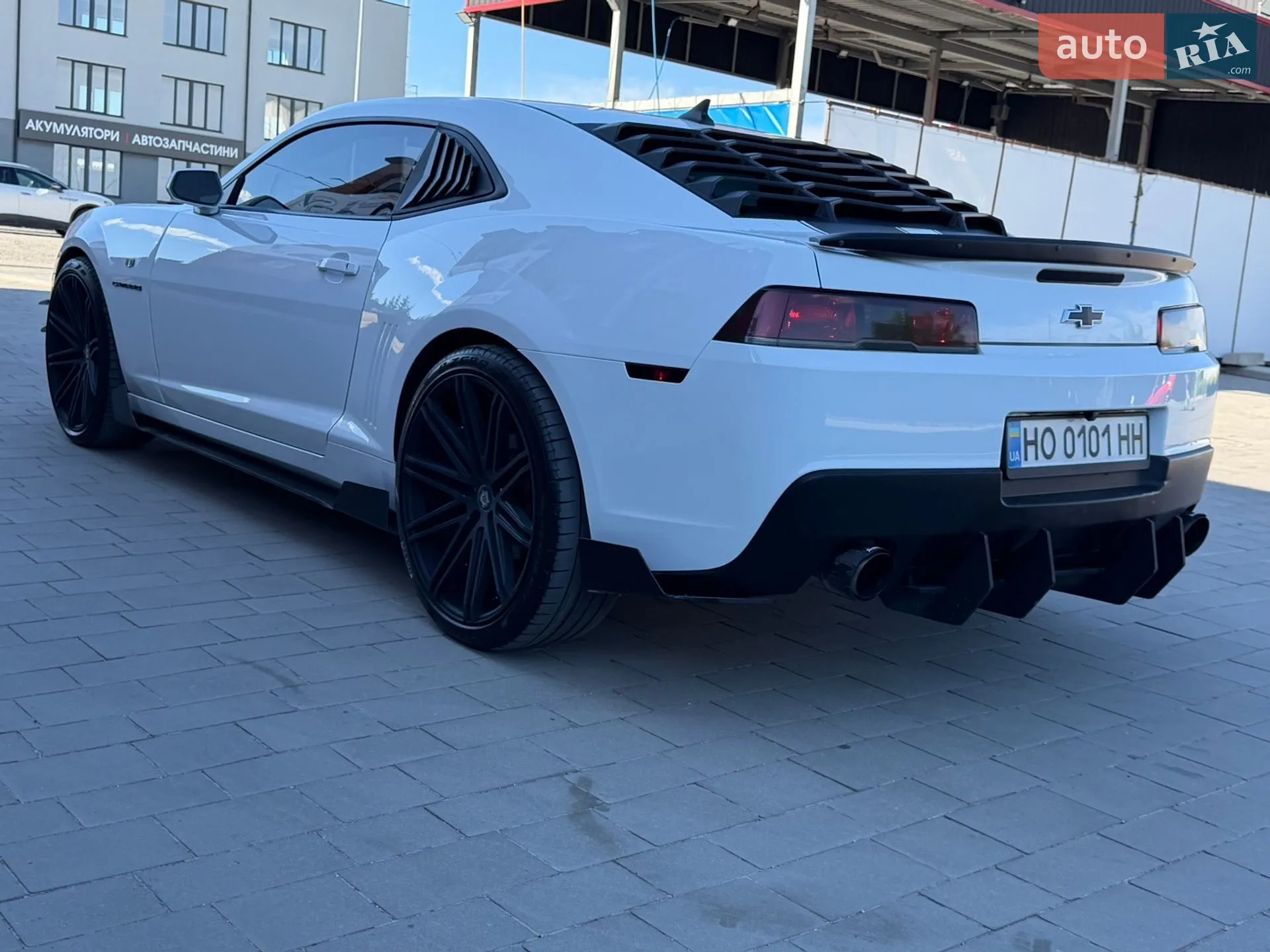 2015 Chevrolet Camaro - мініатюра 2
