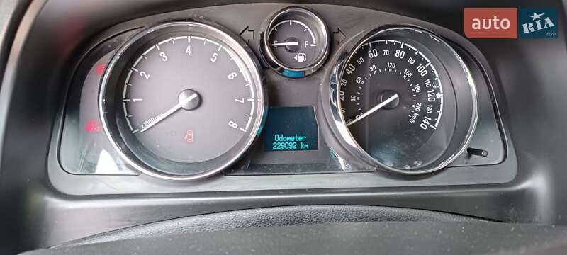 Позашляховик / Кросовер Chevrolet Captiva Sport 2014 в Дніпрі фото 7 Позашляховик / Кросовер Chevrolet Captiva Sport 2014 в Дніпрі