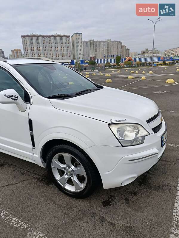 Внедорожник / Кроссовер Chevrolet Captiva Sport 2014 в Киеве