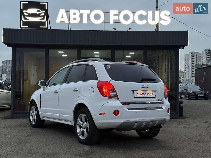 Внедорожник / Кроссовер Chevrolet Captiva Sport 2014 в Киеве