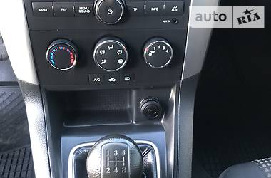 Позашляховик / Кросовер Chevrolet Captiva 2010 в 