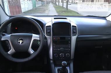 Позашляховик / Кросовер Chevrolet Captiva 2010 в 