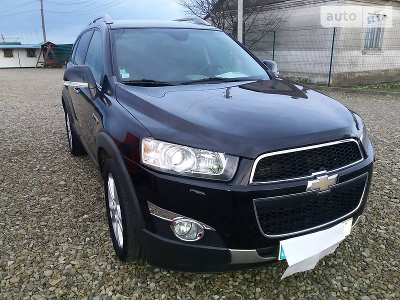 Позашляховик / Кросовер Chevrolet Captiva 2011 в 