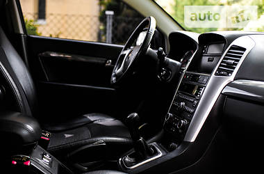 Позашляховик / Кросовер Chevrolet Captiva 2008 в 