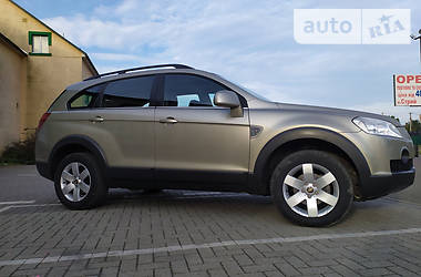 Позашляховик / Кросовер Chevrolet Captiva 2008 в 