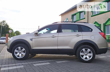 Позашляховик / Кросовер Chevrolet Captiva 2008 в 