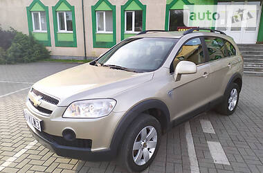 Позашляховик / Кросовер Chevrolet Captiva 2008 в 