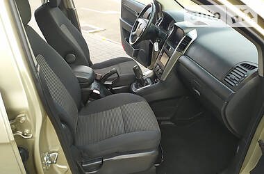 Позашляховик / Кросовер Chevrolet Captiva 2008 в 