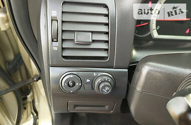 Позашляховик / Кросовер Chevrolet Captiva 2008 в 