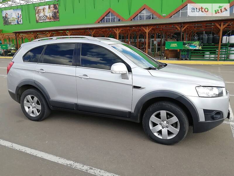 Позашляховик / Кросовер Chevrolet Captiva 2012 в Харкові