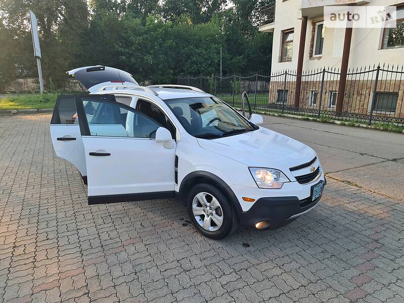 Внедорожник / Кроссовер Chevrolet Captiva 2014 в Стрые