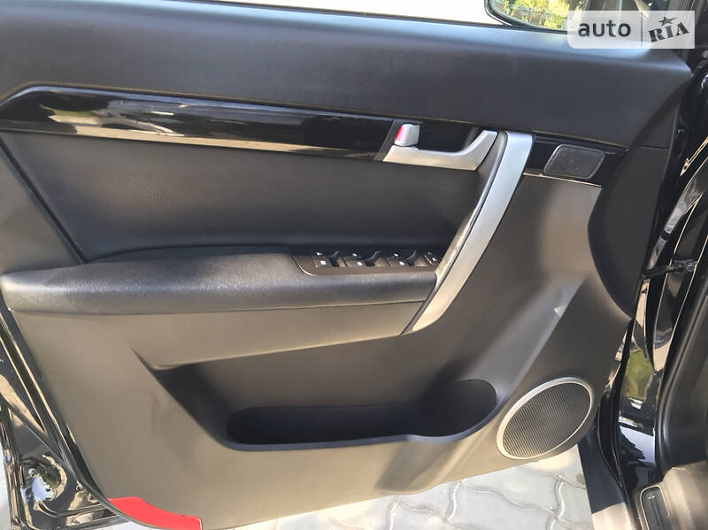 Внедорожник / Кроссовер Chevrolet Captiva 2011 в Сокале