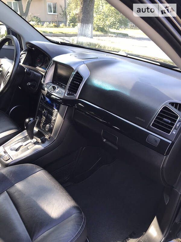 Внедорожник / Кроссовер Chevrolet Captiva 2011 в Сокале