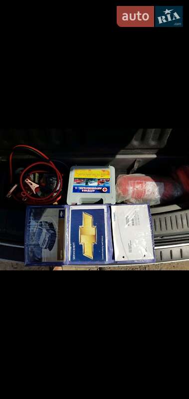 Позашляховик / Кросовер Chevrolet Captiva 2008 в Одесі