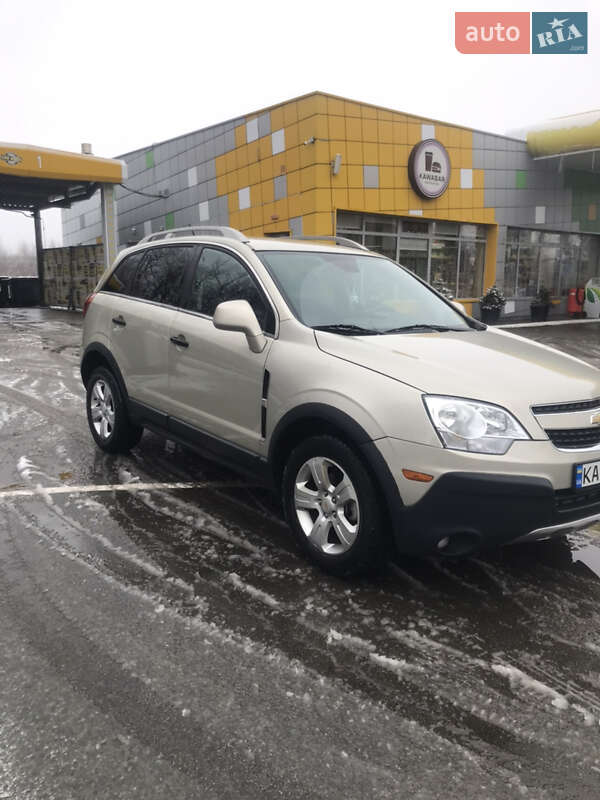 Внедорожник / Кроссовер Chevrolet Captiva 2014 в Киеве
