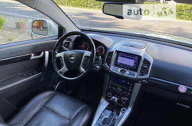 Внедорожник / Кроссовер Chevrolet Captiva 2012 в 