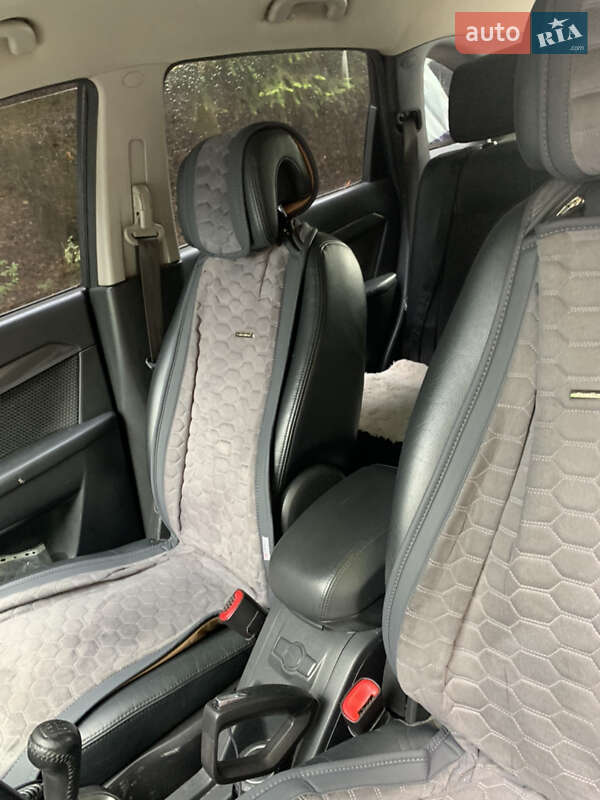 Универсал Chevrolet Captiva 2008 в Тячеве