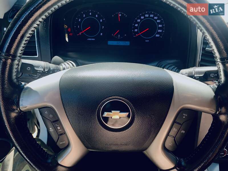 Внедорожник / Кроссовер Chevrolet Captiva 2014 в Полтаве