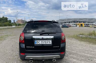 Позашляховик / Кросовер Chevrolet Captiva 2009 в Львові