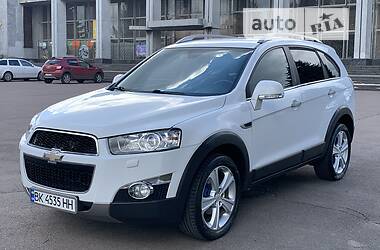 Внедорожник / Кроссовер Chevrolet Captiva 2011 в 