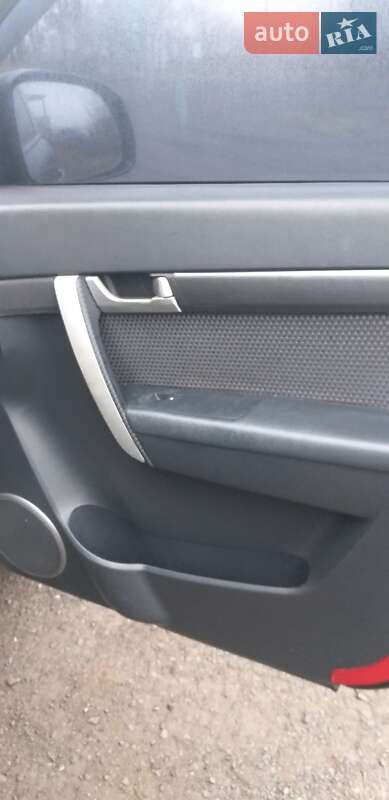 Внедорожник / Кроссовер Chevrolet Captiva 2009 в Кривом Роге фото 4 Внедорожник / Кроссовер Chevrolet Captiva 2009 в Кривом Роге