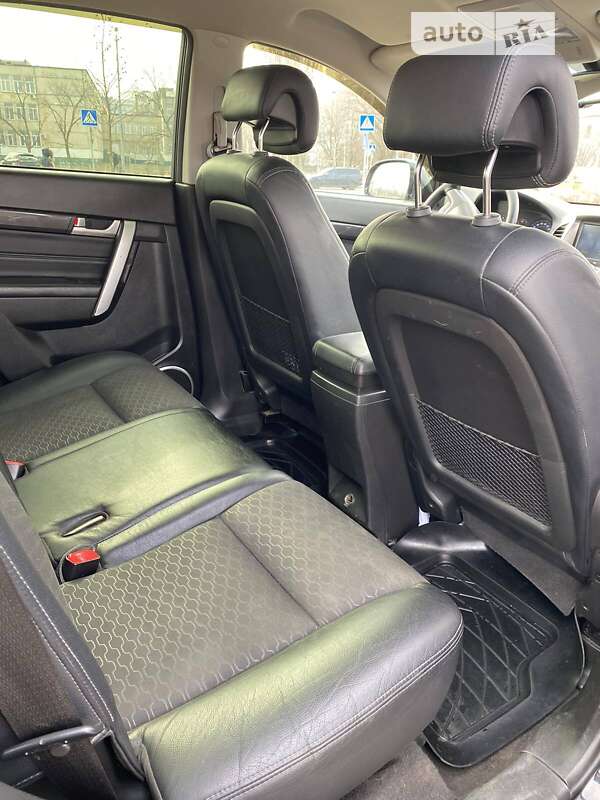 Позашляховик / Кросовер Chevrolet Captiva 2013 в Києві