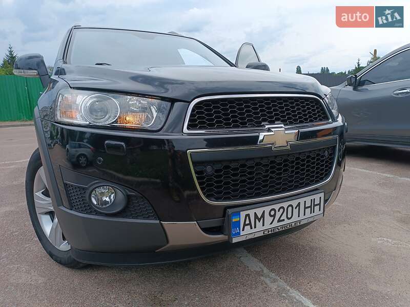 Внедорожник / Кроссовер Chevrolet Captiva 2012 в Житомире