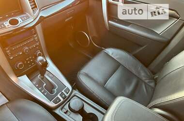 Внедорожник / Кроссовер Chevrolet Captiva 2012 в 