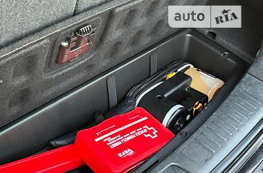Внедорожник / Кроссовер Chevrolet Captiva 2012 в 