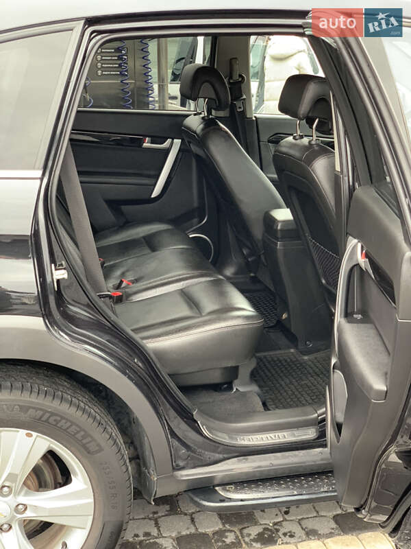 Внедорожник / Кроссовер Chevrolet Captiva 2012 в Львове